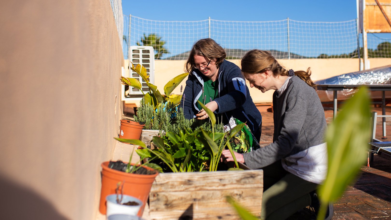 village-hub-learner-in-the-roof-terrace-garden-1 village-hub-learner-in-the-roof-terrace-garden-1
