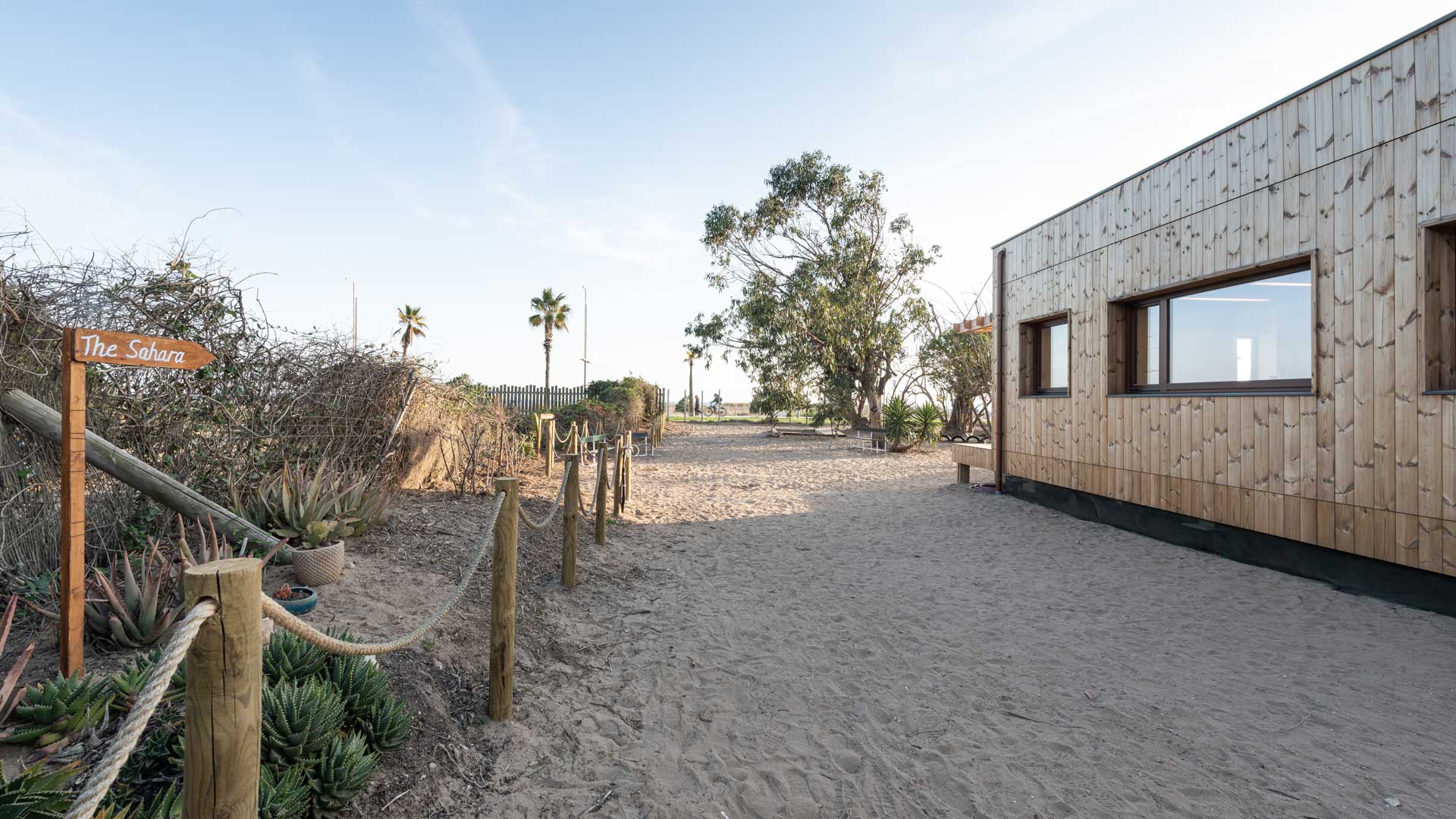 eco-hub-beach-side eco-hub-beach-side